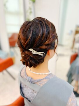 ウッドベル 東京駅前店(W’d BELL) アップスタイル