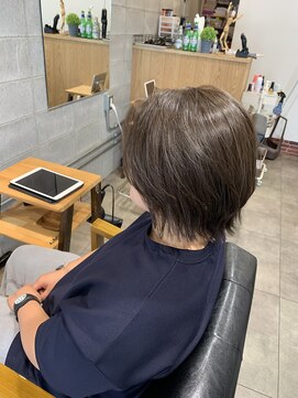 ソフ(sof) カジュアルショート×グレージュ