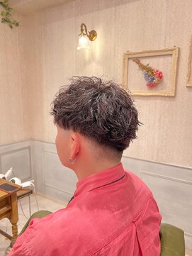 ヘアルーム ルシア(Lucia) ツイストスパイラル×フェード！