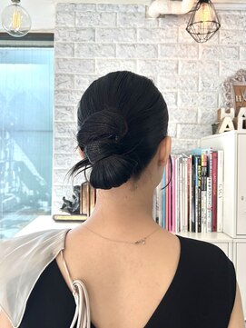 ヘアー アレス(hair ales) タイトアレンジ お呼ばれヘア アップスタイル