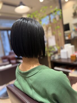シルバ(SILVA) 前下りボブ