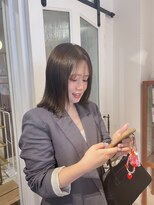 ハク(HaKU) 透明感オリーブベージュ/ぱつっとロブ/ぱつっとカット