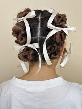 エクララ(eclala) 個性派ツインアレンジ 結婚式 お呼ばれ 二次会