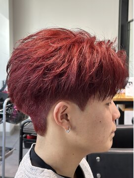 オーシャントーキョー 神戸(OCEAN TOKYO KOBE) レッドブラウン刈り上げラフセンターパート