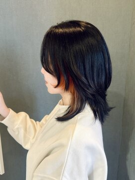 シャトン(chaton) ハッシュカット/インナーカラー/ウルフレイヤー