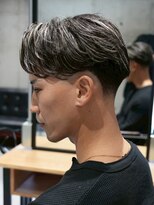 メッツ 原宿(METS)&nbsp;MEN'S/毛流れサイドパート×ハイライト/テーパーフェード