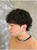 刈り上げセンターパート/波巻きツイストスパイラル/伊勢崎