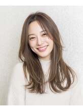 ヘアラヴィ(hair La Vie)&nbsp;ベージュ&顔周りレイヤースタイル