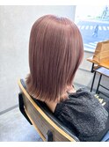 ピンクベージュ
