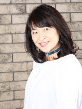 アルーデ エイチシー(ALUDE .HC) 大人女性へ向けた透明感あるグレイカラーを♪