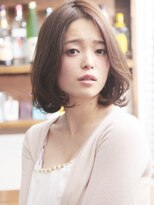 エマージュ 渋谷(Emerge)&nbsp;センターパート＋柔らかウェーブが織りなすモテカワロブ☆