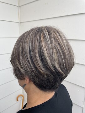 アプシー 三木店(Apsee) ショート×白髪ぼかしハイライト