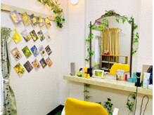 黄ぐまくん美容室の雰囲気（店内は当店オリジナルキャラクターの黄ぐまくんでいっぱい(^-^)）