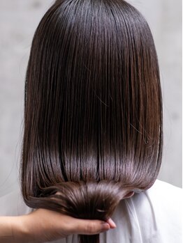 ウルハサロン(ULHA salon)の写真/◆修復+補修◆特許修復剤を使ったTRで髪の毛内部から強くしなやかな柔らかさを実現。今までにない質感に～