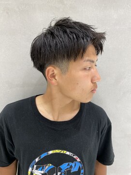 ウシワカマルエムティードット 富士宮店(USHIWAKAMARU MT.) メンズアップバングショート