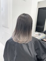 アライブ キチジョウジ(ALIVE Kichijoji) ホワイトベージュグラデーションカラー