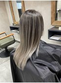 バレイヤージュ、ハイライト、レイヤーロング、グレーベージュ