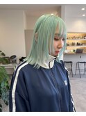 ミントグリーン