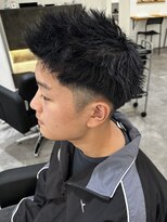 ヒュイル バイ ニアウ(Hwyl by Niau) メンズショートパーマニュアンスパーマスパイラルパーマ刈り上げ