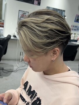 キング 枚方店(K!ng) 縮毛矯正髪質改善ハイライトレイヤーカット枚方美容室エクステ