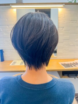 アンサーバイシャルム(Answer by charme) 前下がりショート