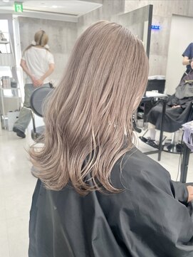 ワンズミラー 海老名店(ONE's MIRROR) ミルクティーベージュ/グレージュ