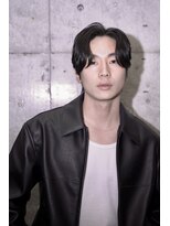 クロムトウキョウ ザ バーバー ネオン 新宿店(CHROM TOKYO the Barber ne/on)&nbsp;センターパート/毛流れニュアンスパーマ