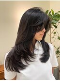 海外風ハイレイヤーカット