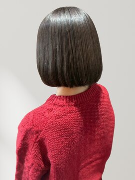 丸みボブ グレージュカラー 透明感カラー 20代 艶髪 髪質改善