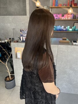 ルーチェバイリベルタ(Luce by liberta) ナチュラルブラウン×髪質改善