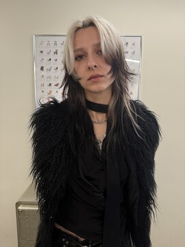 ノラ シンディ(NORA CYNDY) ルーツカラー グラデーションカラー デザインカラー レイヤー