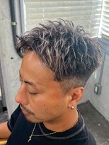 アポロ 横浜駅店(apollo)&nbsp;MEN’S HAIR/サーフカール/刈り上げセンターパート/ブリーチ