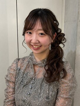 デューヘアー(due hair) ヘアセット/ヘアアレンジ/結婚式お呼ばれヘア/サイドポニー