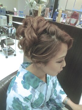 ヘアセットサロンエッジ(Edge) 大人襟足スッキリアップ