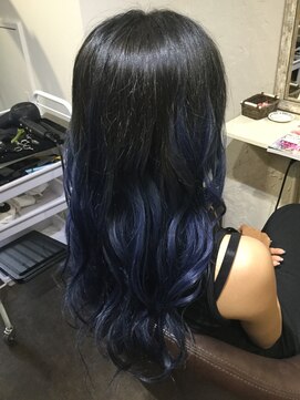 リアリス フレーゼ(Realis Fleuze) 外国人風ブルーグラデーションカラー