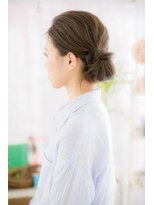 ミック ヘアアンドメイク アップ 駒込店(miq Hair&Make up)&nbsp;オフィスでもOK！美人顔抜け感ノットヘアc1
