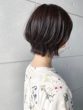 コワファースト パリ バイ アテナ(COIFF1RST PARIS by ATENA) 大人の外はねボブ