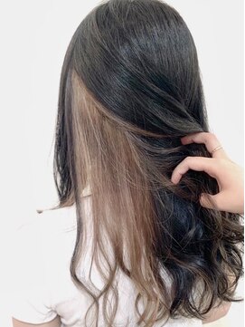 ネオリーブアオバ 高田馬場店(Neolive aoba) ミルクティーベージュで仕上げたインナーカラー