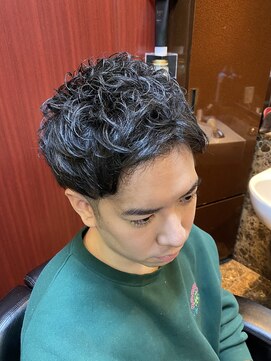 ヒロギンザ 新橋日比谷口店(HIRO GINZA) アイロンツイストバング　新橋　理容室　床屋　ヒロ銀座　日比谷