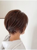 大人カジュアル前下がりショート