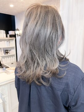 キャアリー(Caary) 福山イルミナカラー ケアブリーチ Caary大人シルバーグレー