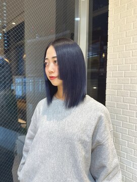 ローレン(Rollen) 暗髪にしたい時にオススメのネイビーブルーカラー☆