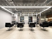 エルマーク 京橋(L-MARK)の雰囲気（内装はトレンドを押さえつつも、できる限りシンプルに。）