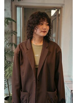 ビビト(bibito) bibito ウェーブパーマ くるくるパーマ ウルフパーマ