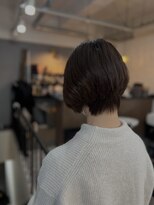 ニュートラル(neutral)&nbsp;白髪ぼかしハイライトとショートボブ