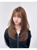 ミディアムレイヤーロングレイヤーカット顔周りオリーブベージュ