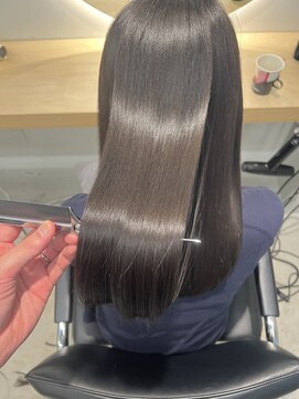 グロウ 赤羽(grow) 艶髪ストレート【grow赤羽】