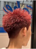 赤髪刈り上げスパイキーショート