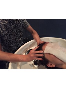 心身共に綺麗になれる大人女性のための頭皮ケア◎あなただけのプライベート空間で癒される、贅沢なひととき