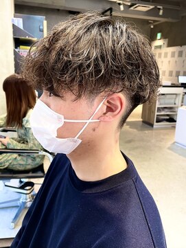 エリマ 調布(elima) スパイラルパーマ/無造作マッシュ/フェザーマッシュ/フェード